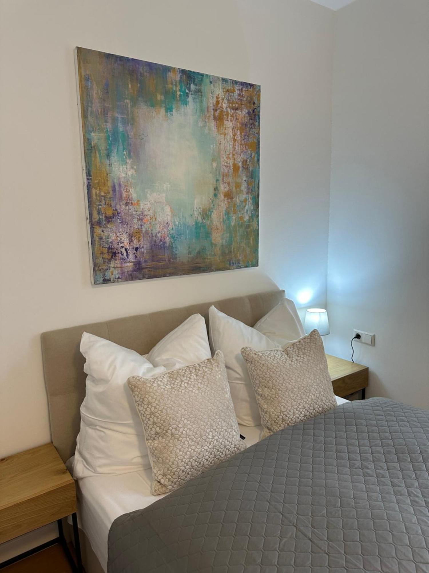 Bella Casa - Business&Family, 100M Zum Konzerteingang Schloss, Parkplatz, Smarttv, Netflix, Waschmaschine, 24H Checkin, 36Qm, Ap 12 Людвигсбург Экстерьер фото