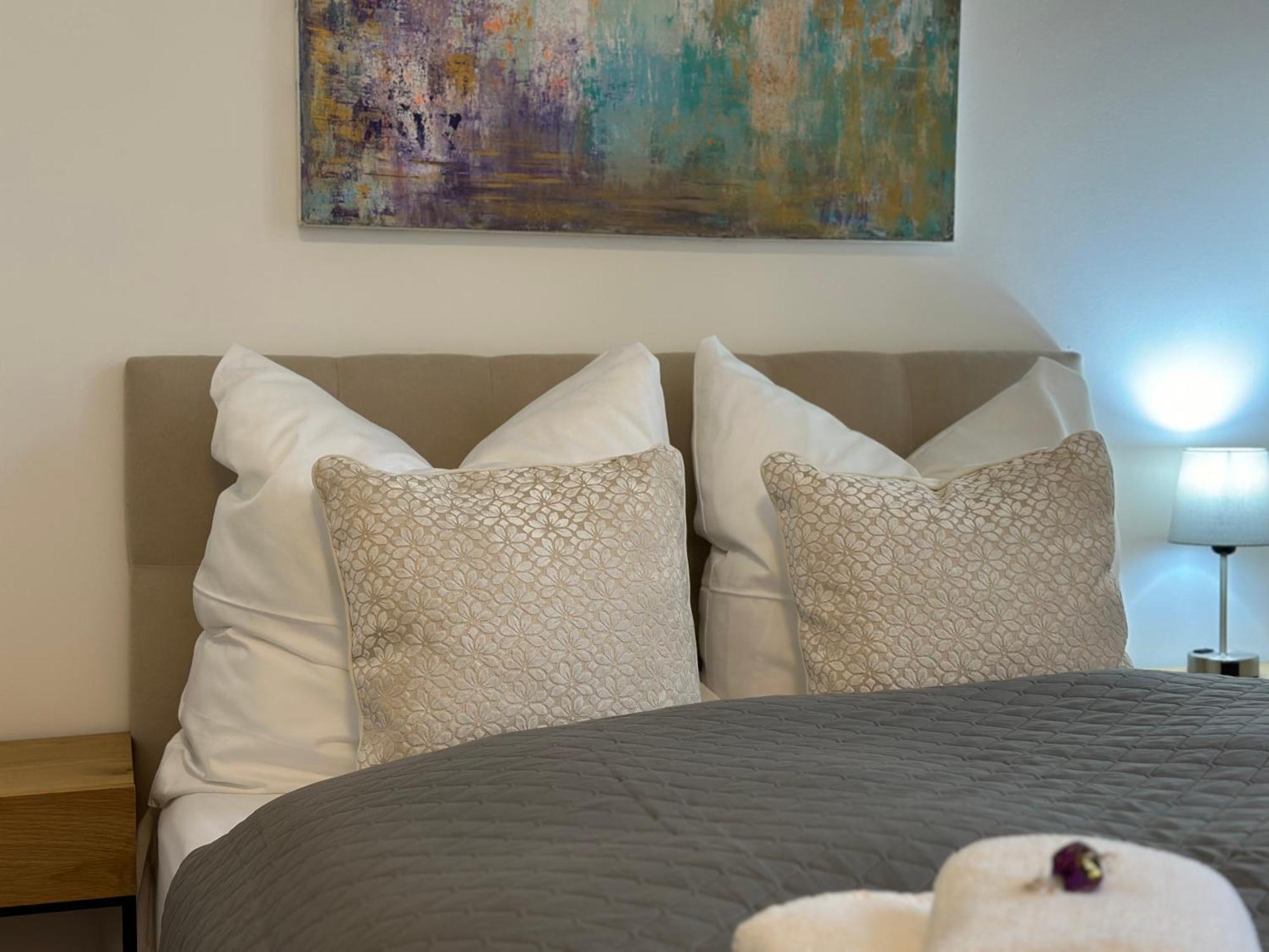 Bella Casa - Business&Family, 100M Zum Konzerteingang Schloss, Parkplatz, Smarttv, Netflix, Waschmaschine, 24H Checkin, 36Qm, Ap 12 Людвигсбург Экстерьер фото